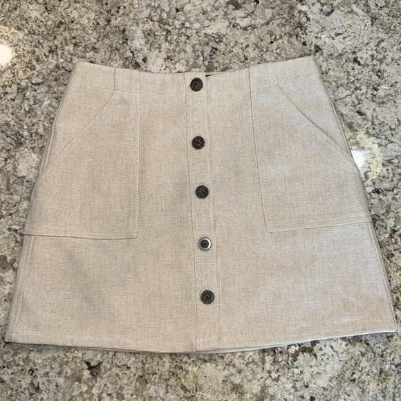Banana Republic Dresses & Skirts - BANANA REPUBLIC Button Front Linen Cotton  Blend skirt Size 8